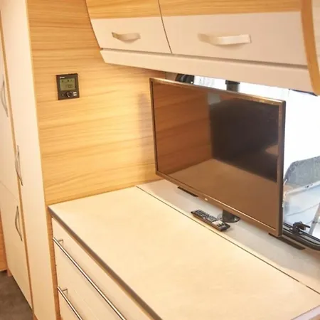 Kemping Luxuswohnwagen Zander Am Kransburger 002